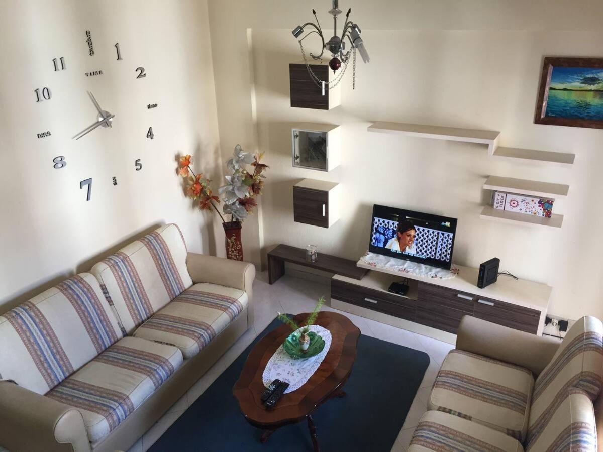 One Apartament Leilighet Durrës Eksteriør bilde