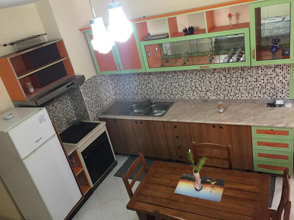 One Apartament Leilighet Durrës Eksteriør bilde