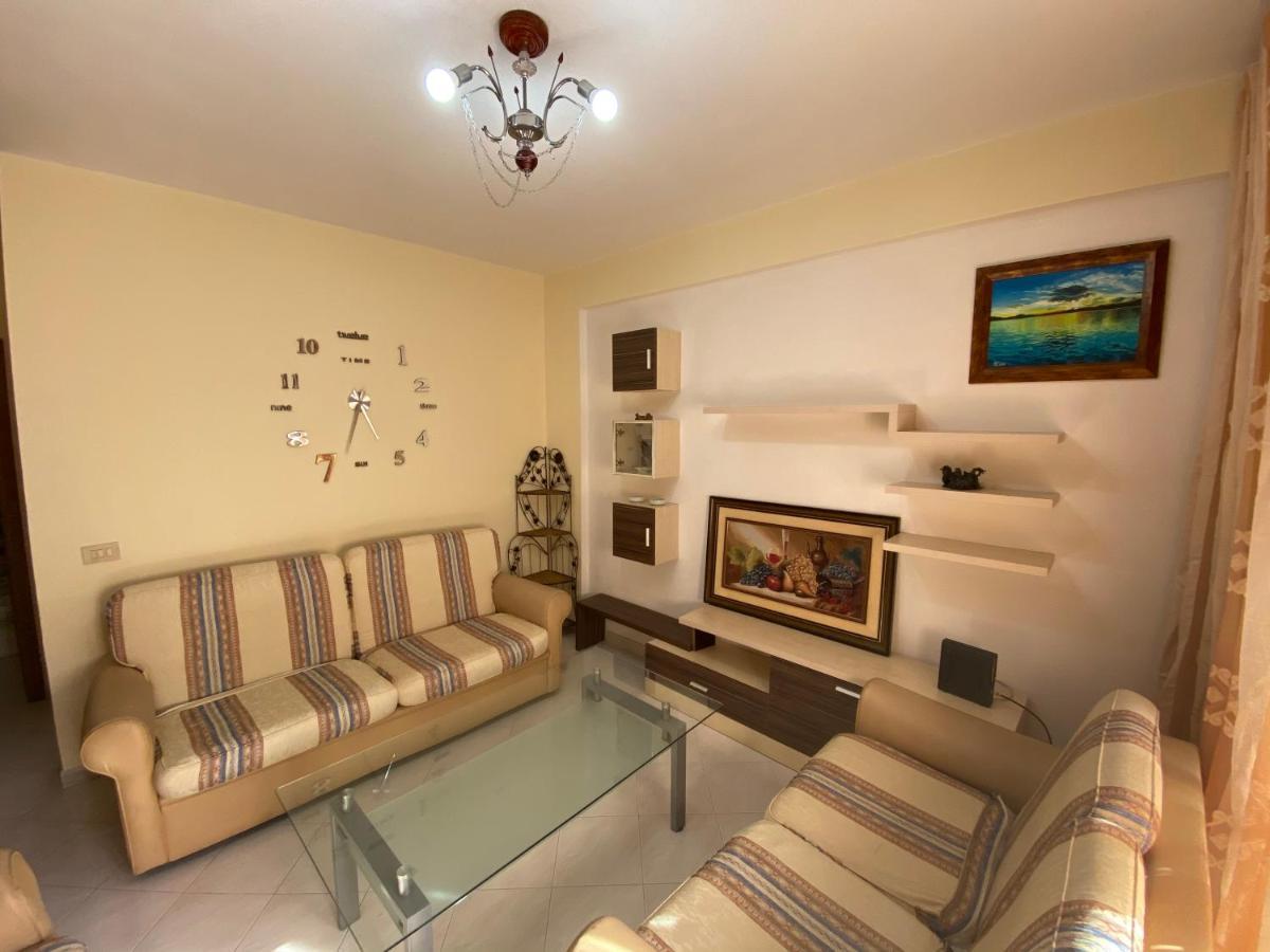 One Apartament Leilighet Durrës Eksteriør bilde